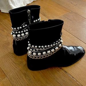 Pearl square toe boots